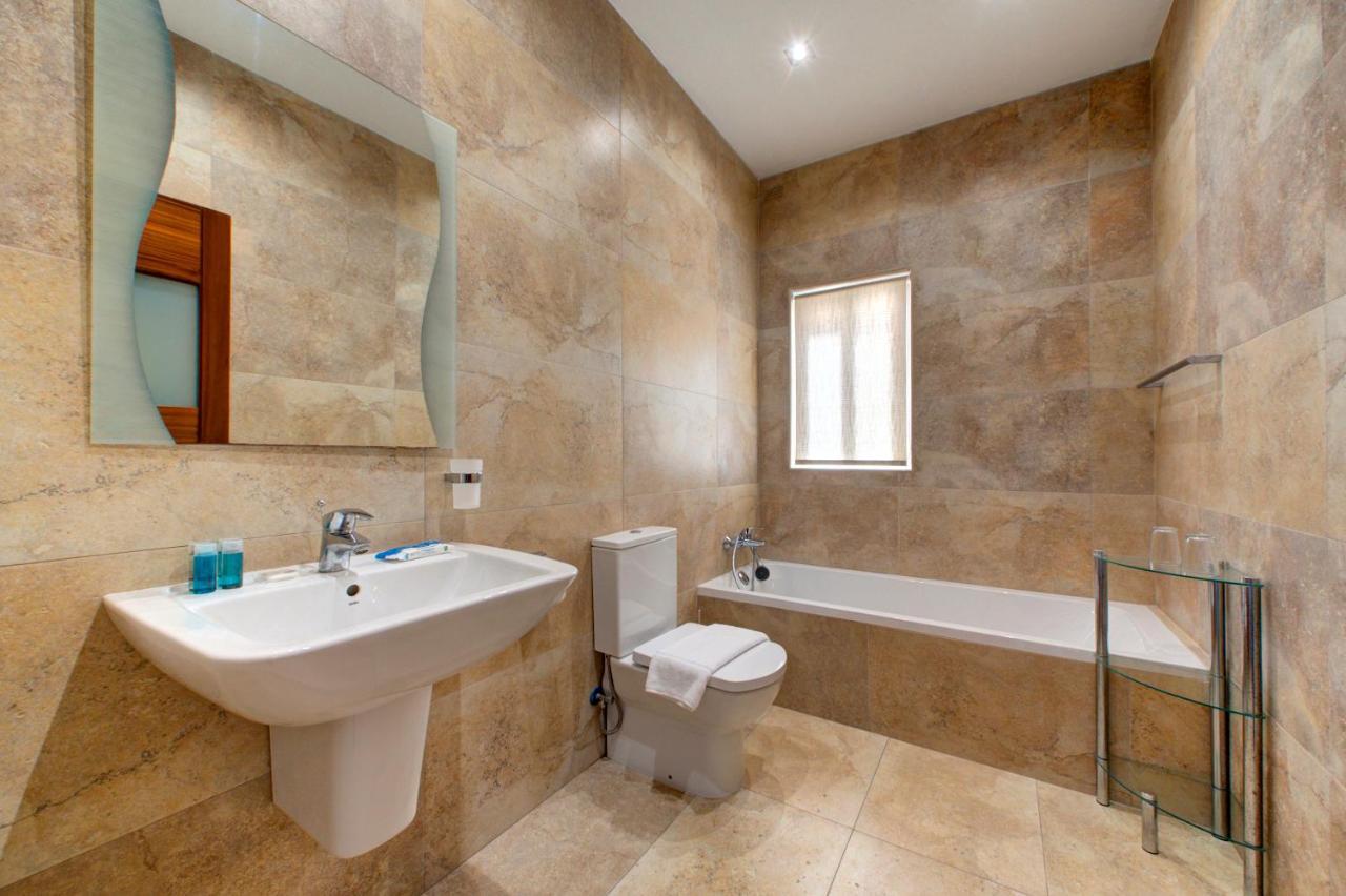 Modern Seaside 2 Bedroom Penthouse With Sea Views San Pawl il-Baħar Zewnętrze zdjęcie